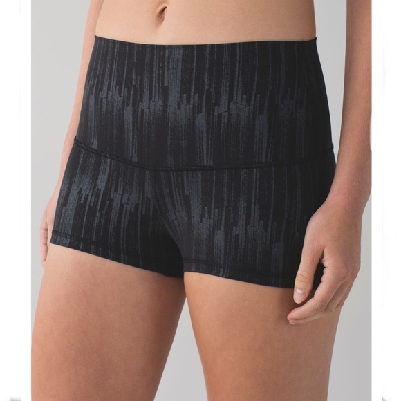 lululemon athletica Pants - Lululemon Roll Down Boogie Shorts Scratch Match